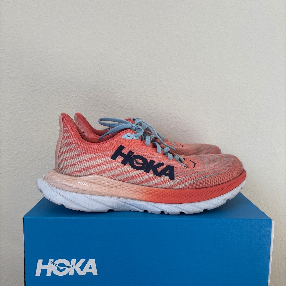 Women’s Hoka Mach 5 running shoes size 7.5